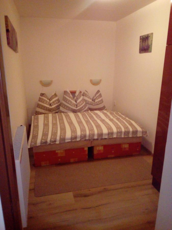 Apartman U Parku Wallern Exterior foto